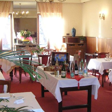 Les Negociants Hotel Pontgibaud Luaran gambar